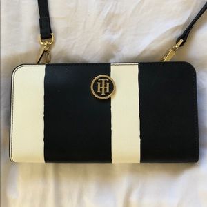 Tommy Hilfiger crossbody bag